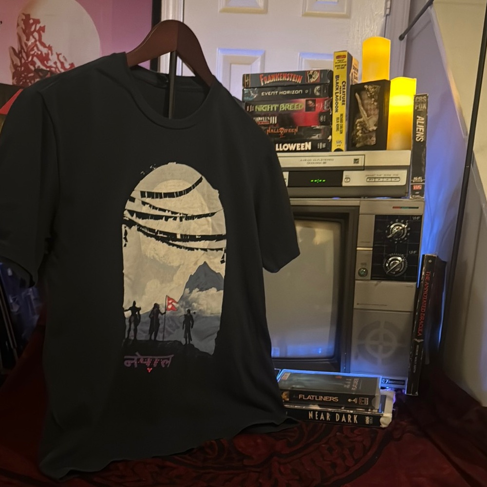 Destiny 2 - 2015 Nepal Charity T-Shirt